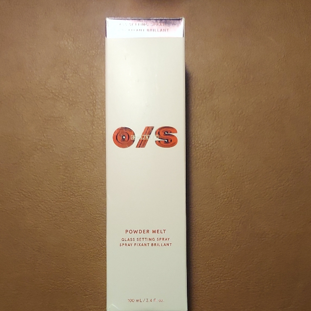 ONE/SIZE Powder Melt Glass Setting Spray - Cream